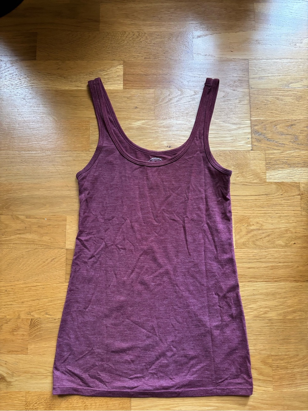 SO Women's Scoop Tank Top - Plum